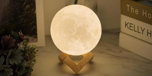 How to choose a Moon Lamp